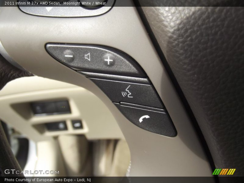 Moonlight White / Wheat 2011 Infiniti M 37x AWD Sedan