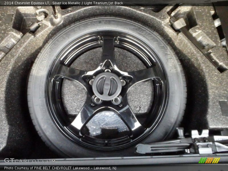 Silver Ice Metallic / Light Titanium/Jet Black 2014 Chevrolet Equinox LT