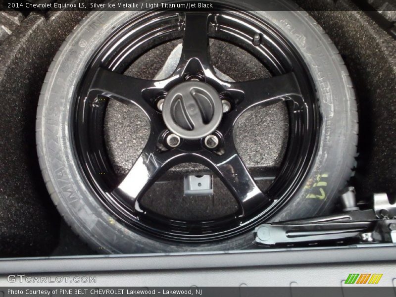 Silver Ice Metallic / Light Titanium/Jet Black 2014 Chevrolet Equinox LS