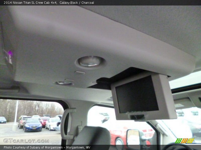Galaxy Black / Charcoal 2014 Nissan Titan SL Crew Cab 4x4