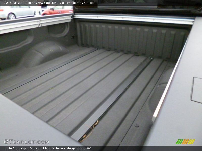 Galaxy Black / Charcoal 2014 Nissan Titan SL Crew Cab 4x4