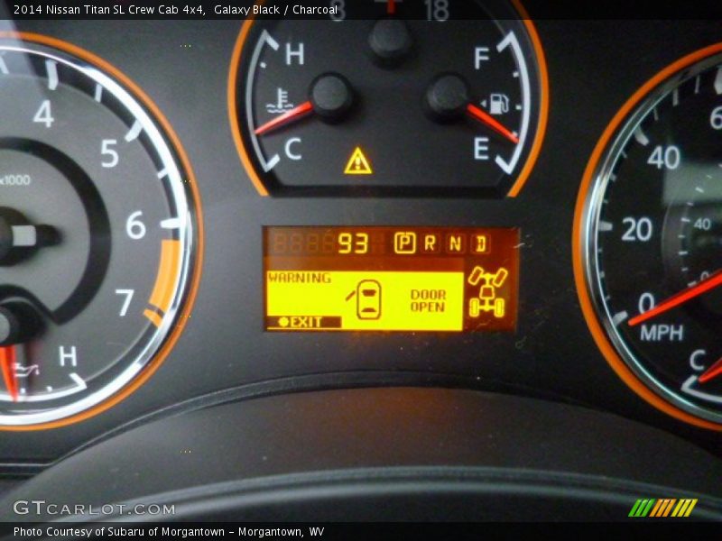 Galaxy Black / Charcoal 2014 Nissan Titan SL Crew Cab 4x4