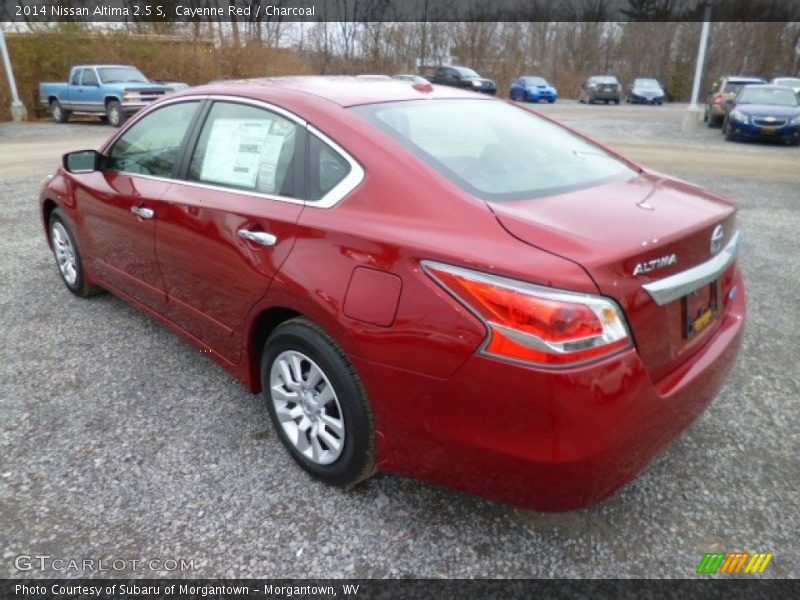 Cayenne Red / Charcoal 2014 Nissan Altima 2.5 S