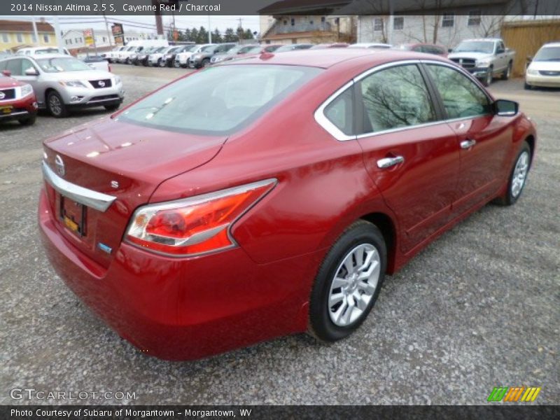 Cayenne Red / Charcoal 2014 Nissan Altima 2.5 S