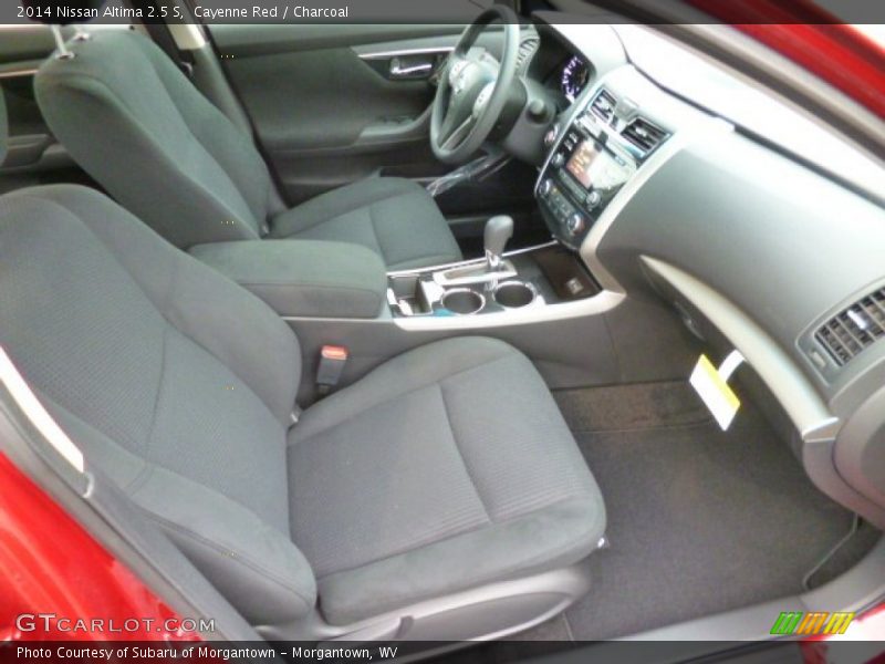 Cayenne Red / Charcoal 2014 Nissan Altima 2.5 S