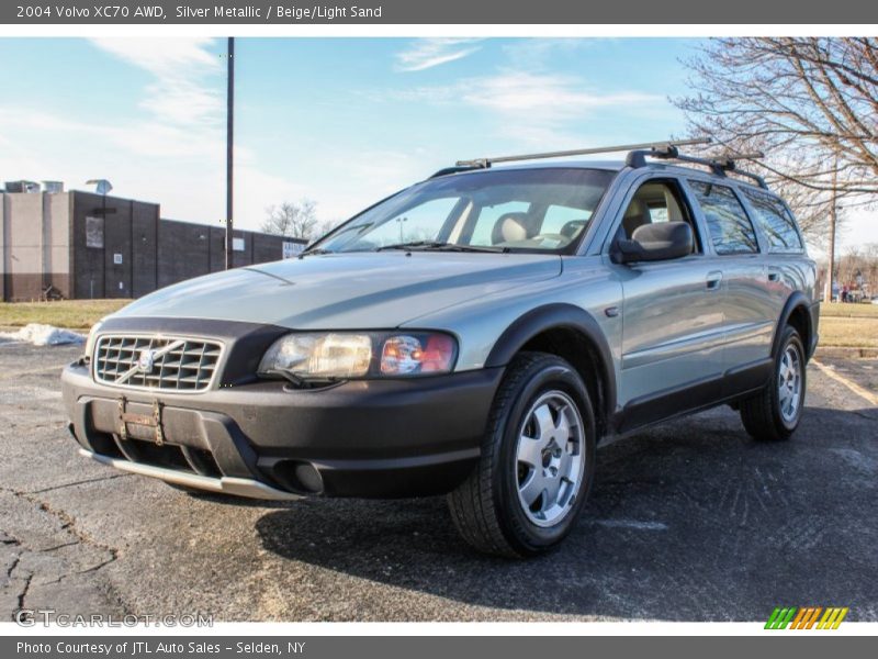 Silver Metallic / Beige/Light Sand 2004 Volvo XC70 AWD