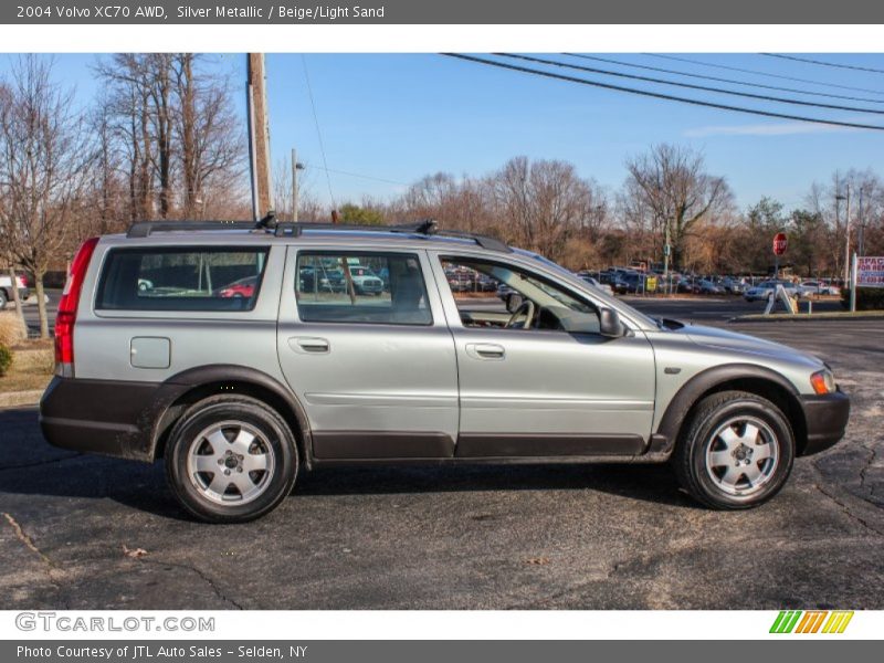 Silver Metallic / Beige/Light Sand 2004 Volvo XC70 AWD