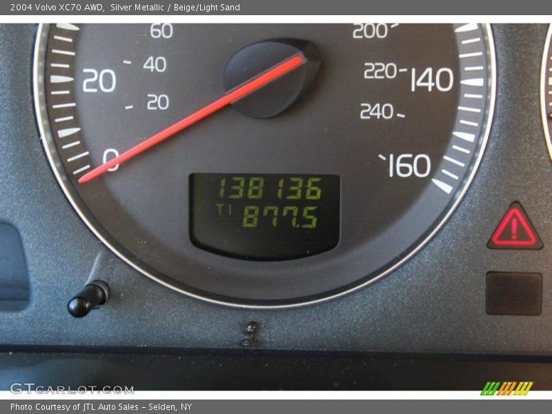 Silver Metallic / Beige/Light Sand 2004 Volvo XC70 AWD