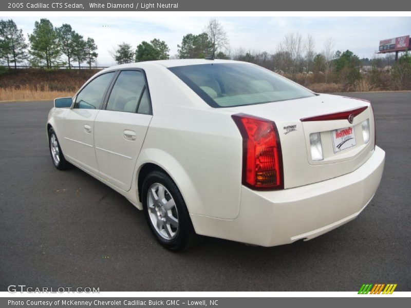 White Diamond / Light Neutral 2005 Cadillac CTS Sedan
