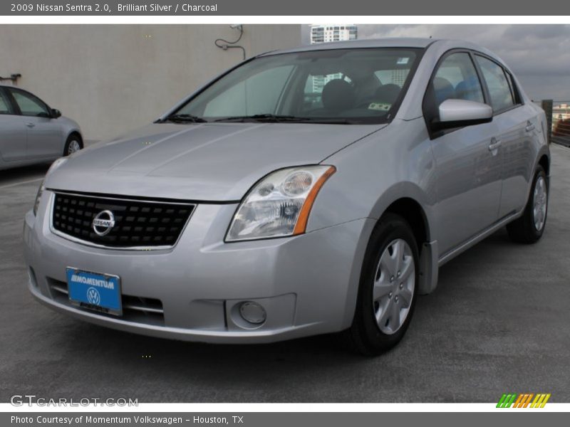 Brilliant Silver / Charcoal 2009 Nissan Sentra 2.0