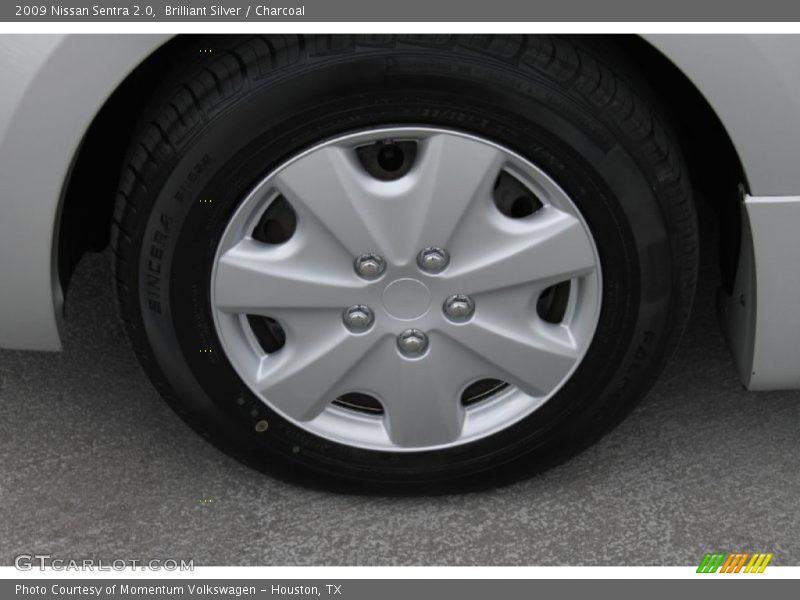 Brilliant Silver / Charcoal 2009 Nissan Sentra 2.0