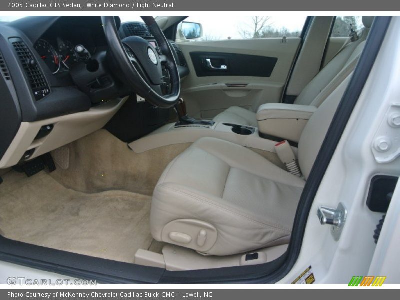 White Diamond / Light Neutral 2005 Cadillac CTS Sedan