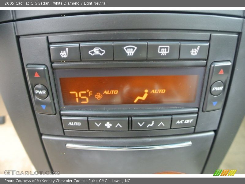 White Diamond / Light Neutral 2005 Cadillac CTS Sedan