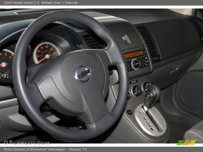 Brilliant Silver / Charcoal 2009 Nissan Sentra 2.0
