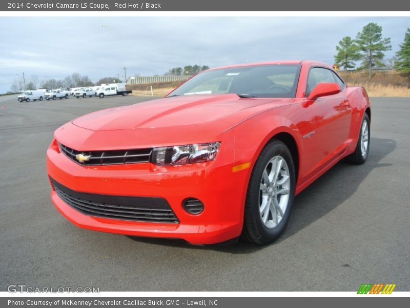 Front 3/4 View of 2014 Camaro LS Coupe