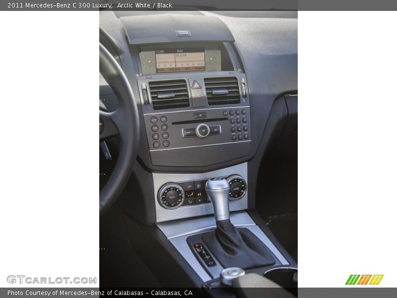 Arctic White / Black 2011 Mercedes-Benz C 300 Luxury