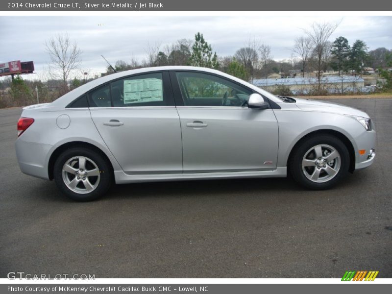 Silver Ice Metallic / Jet Black 2014 Chevrolet Cruze LT