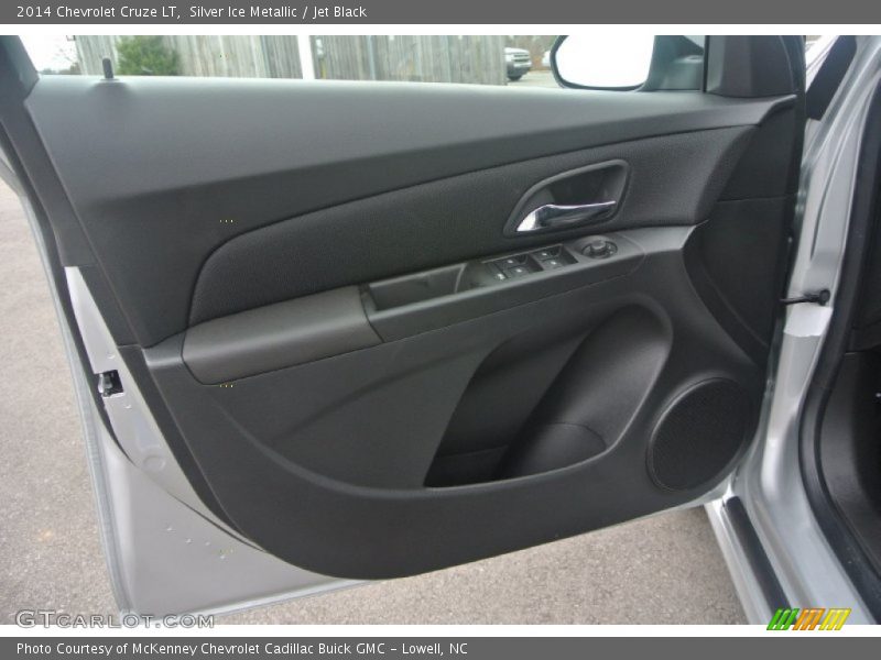 Silver Ice Metallic / Jet Black 2014 Chevrolet Cruze LT