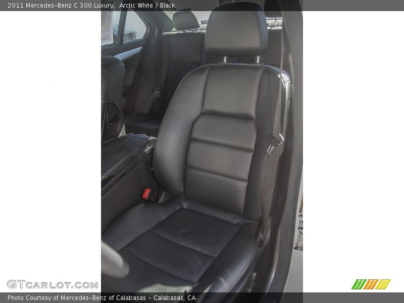 Arctic White / Black 2011 Mercedes-Benz C 300 Luxury