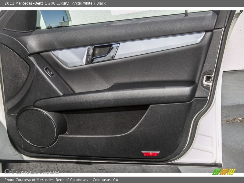 Arctic White / Black 2011 Mercedes-Benz C 300 Luxury