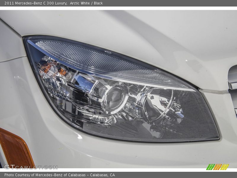 Arctic White / Black 2011 Mercedes-Benz C 300 Luxury