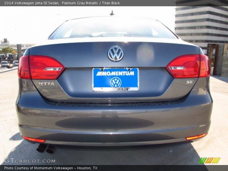 Platinum Gray Metallic / Titan Black 2014 Volkswagen Jetta SE Sedan