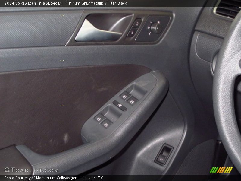 Platinum Gray Metallic / Titan Black 2014 Volkswagen Jetta SE Sedan