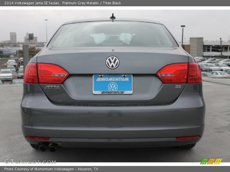 Platinum Gray Metallic / Titan Black 2014 Volkswagen Jetta SE Sedan