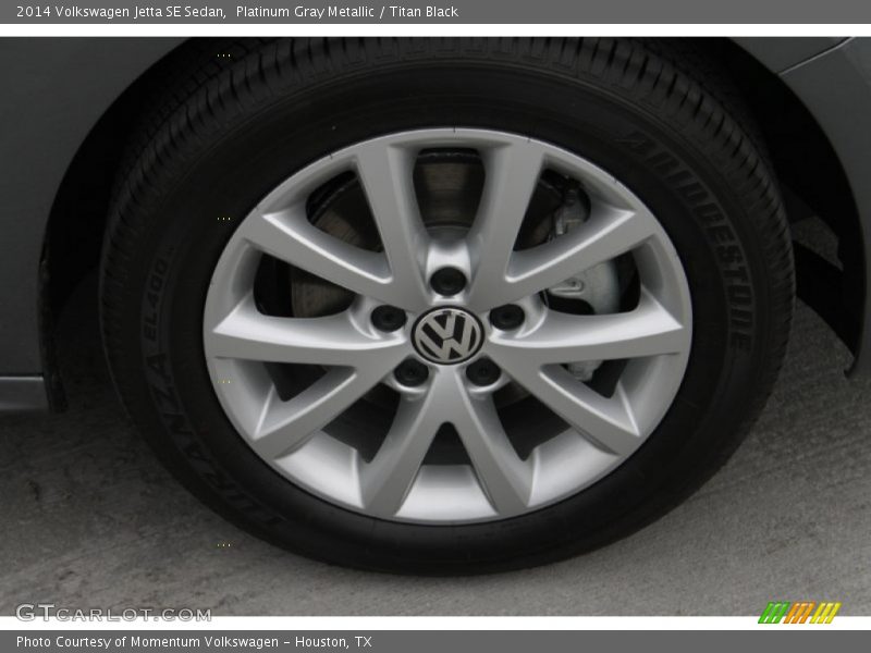 Platinum Gray Metallic / Titan Black 2014 Volkswagen Jetta SE Sedan