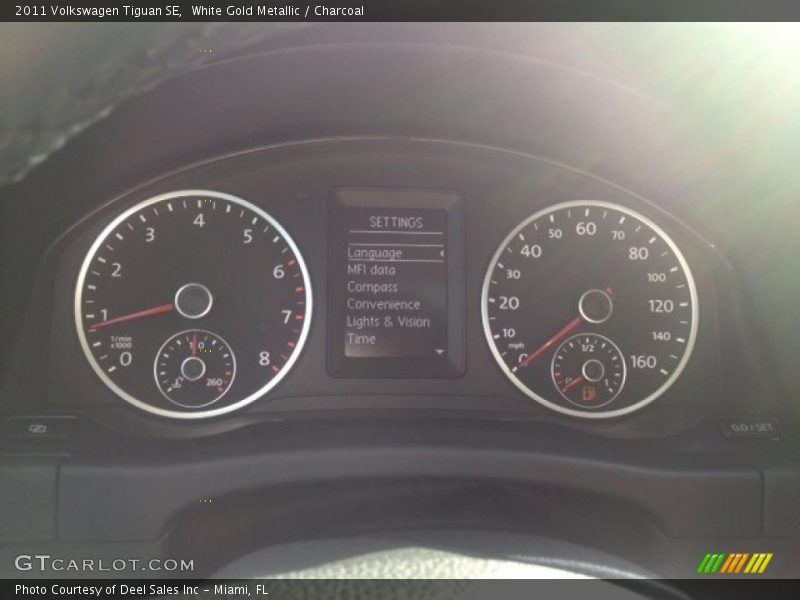 White Gold Metallic / Charcoal 2011 Volkswagen Tiguan SE