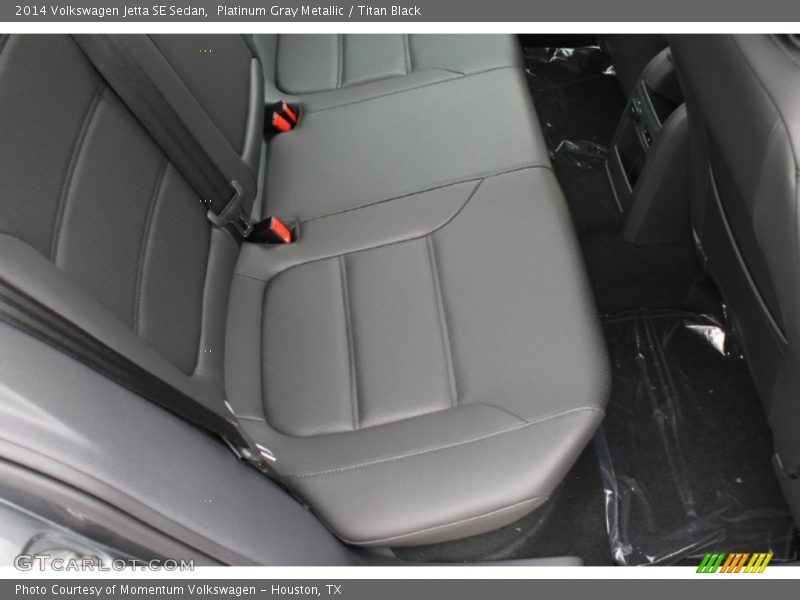 Platinum Gray Metallic / Titan Black 2014 Volkswagen Jetta SE Sedan
