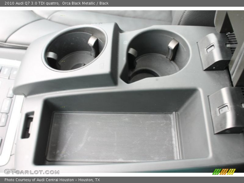 Orca Black Metallic / Black 2010 Audi Q7 3.0 TDI quattro