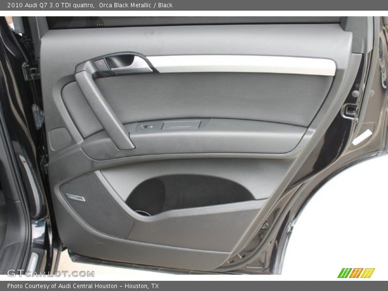 Orca Black Metallic / Black 2010 Audi Q7 3.0 TDI quattro