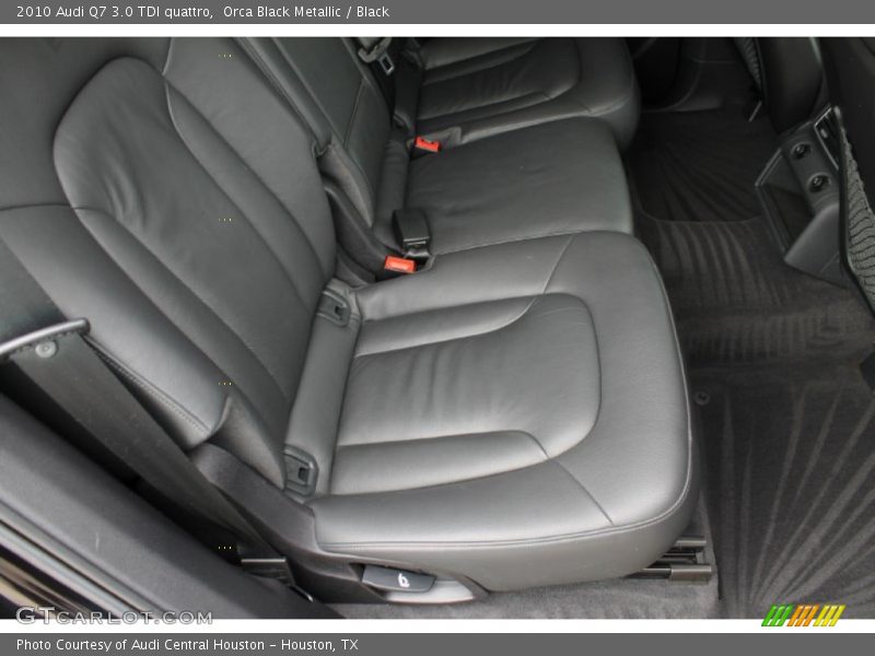 Orca Black Metallic / Black 2010 Audi Q7 3.0 TDI quattro