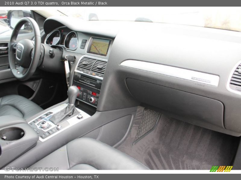 Orca Black Metallic / Black 2010 Audi Q7 3.0 TDI quattro