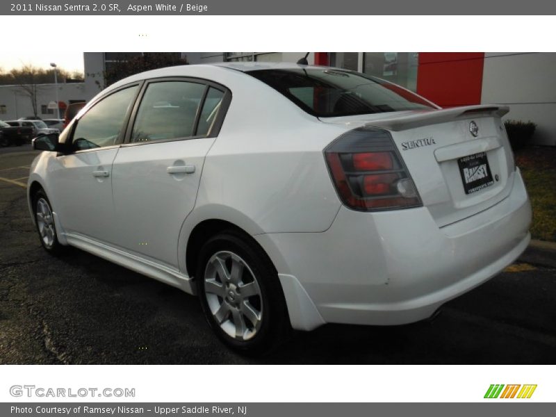 Aspen White / Beige 2011 Nissan Sentra 2.0 SR