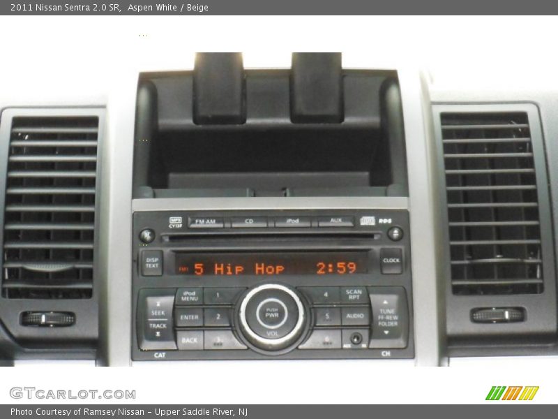Aspen White / Beige 2011 Nissan Sentra 2.0 SR