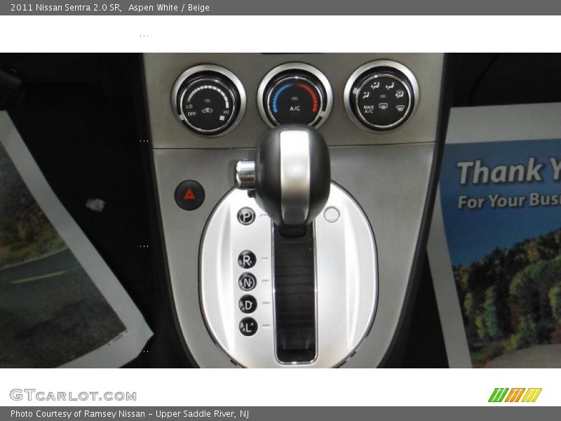 Aspen White / Beige 2011 Nissan Sentra 2.0 SR