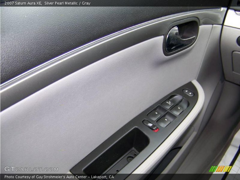 Silver Pearl Metallic / Gray 2007 Saturn Aura XE