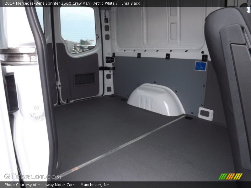  2014 Sprinter 2500 Crew Van Trunk