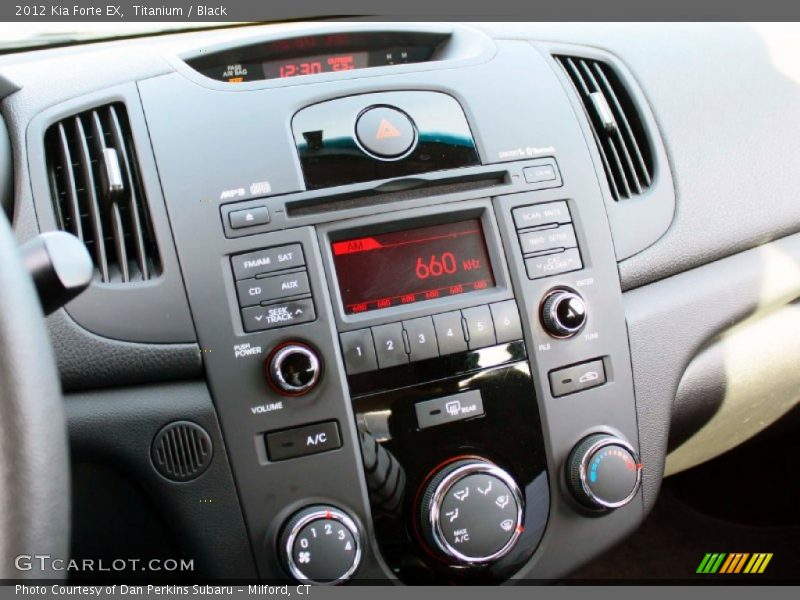 Controls of 2012 Forte EX