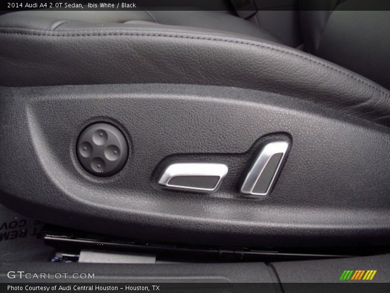 Ibis White / Black 2014 Audi A4 2.0T Sedan