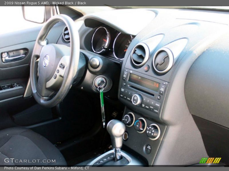 Wicked Black / Black 2009 Nissan Rogue S AWD