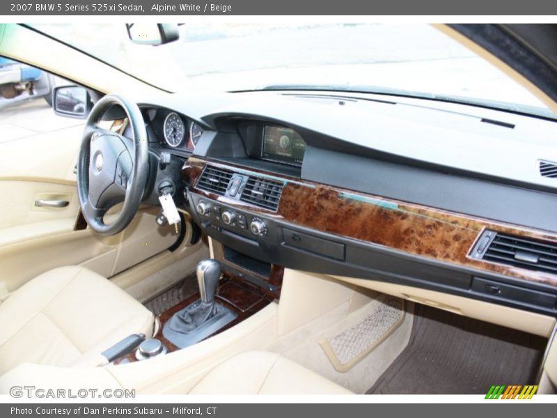 Alpine White / Beige 2007 BMW 5 Series 525xi Sedan