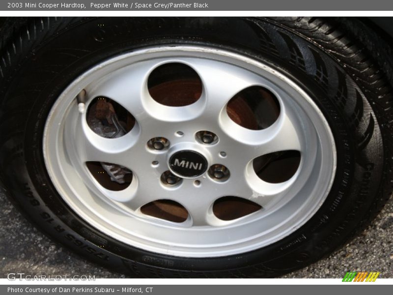 Pepper White / Space Grey/Panther Black 2003 Mini Cooper Hardtop