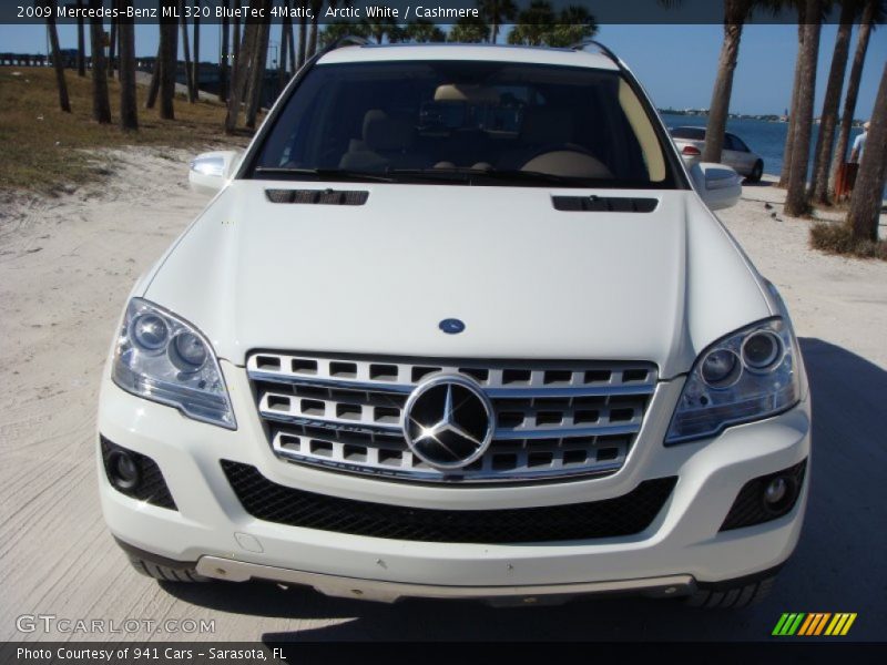 Arctic White / Cashmere 2009 Mercedes-Benz ML 320 BlueTec 4Matic