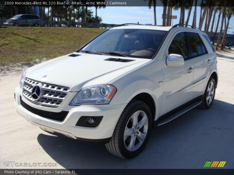 Arctic White / Cashmere 2009 Mercedes-Benz ML 320 BlueTec 4Matic