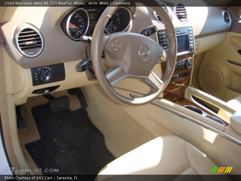 Arctic White / Cashmere 2009 Mercedes-Benz ML 320 BlueTec 4Matic