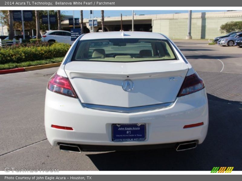 Bellanova White Pearl / Parchment 2014 Acura TL Technology