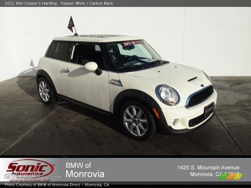 Pepper White / Carbon Black 2012 Mini Cooper S Hardtop